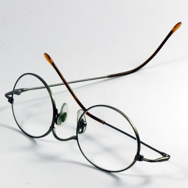 Spray nettoyant lunettes rechargeable 100ml ou 50ml – OPTIQUE 10/10